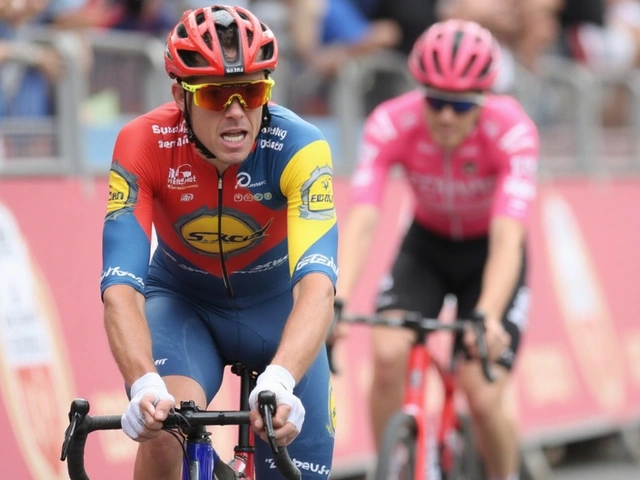 Pogačar znovu ovládl La Flèche Wallonne, Skjelmose tipoval Nysova, Evenepoel rozjížděl chaos