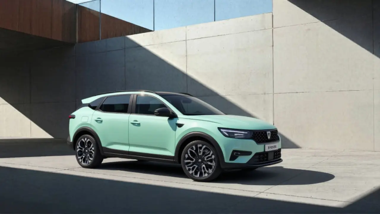 Dacia Striker útočí na Octavii: Levné kombi s LPG a hybridem