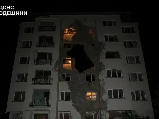 Rusko spustilo rekordní vlnu útoků: 298 dronů a 70 raket nad Ukrajinou