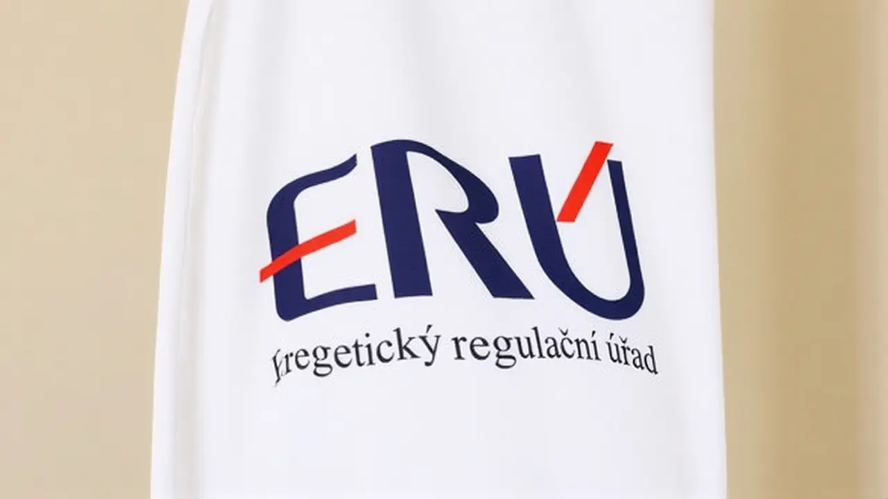 Od ledna 2026 zmizí poplatek za OZE. ERÚ ruší POZE, elektřina zlevní