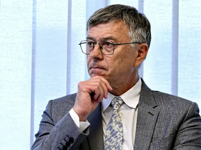 Chudárek dostane 346 tisíc měsíčně, o 57 tisíc víc než Souček
