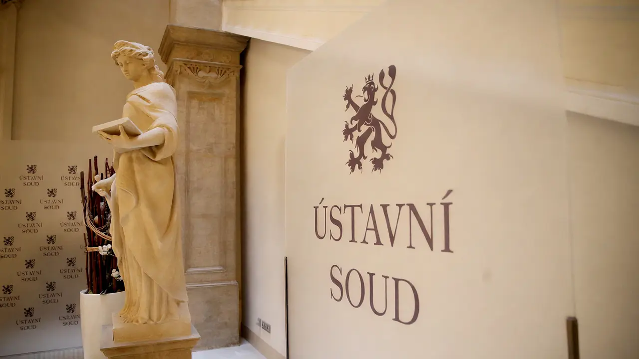 Ústavní soud zamítl zrušení klíče pro kraje. Systém zůstává neměnný